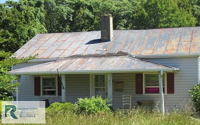 1st image of 651 Daniel Rd