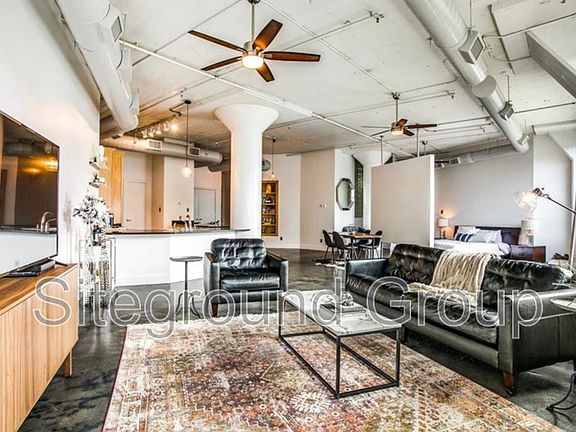 4th image of 2220 Canton St APT 209