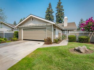 1402 E Vassar Dr, Visalia, CA 93292