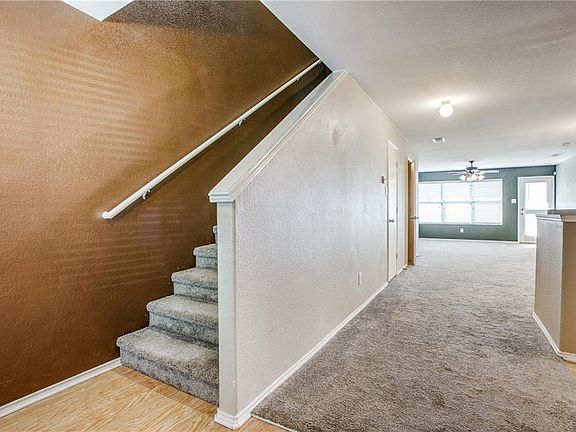3rd image of 1308 Saddle Blanket Ct