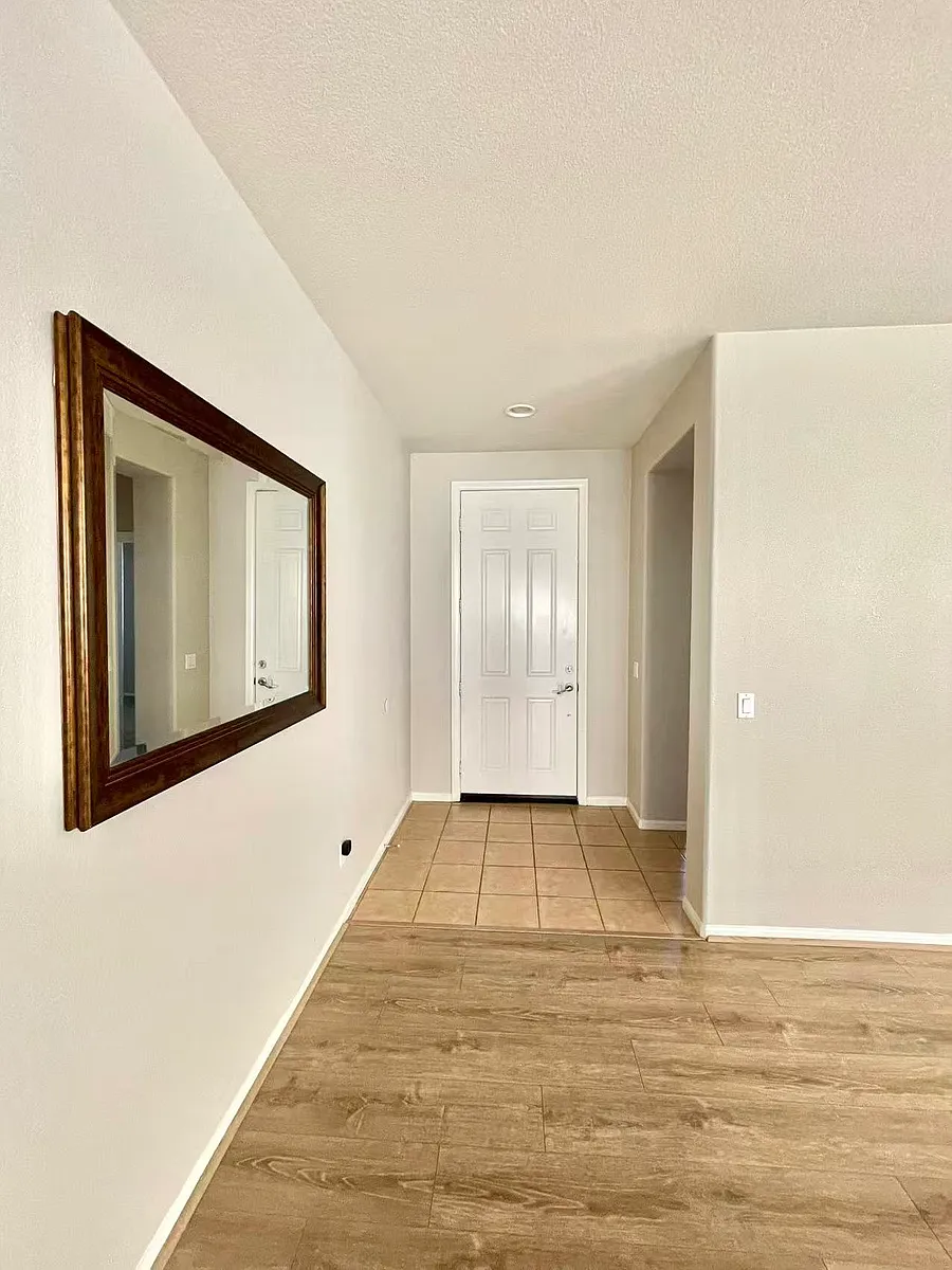 Building Photo - 45573 Jaguar Way