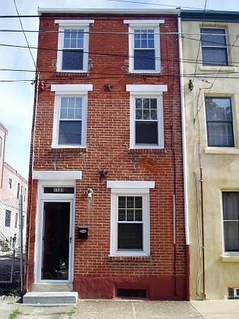 1st image of 1123 E Columbia Ave