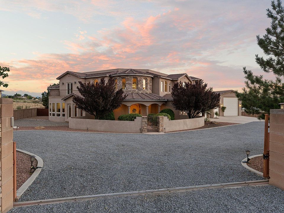 10800 Richfield Ave NE, Albuquerque, NM 87122 Zillow