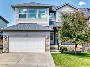 105 SE Westmount Grn, Okotoks, AB T1S 2L3