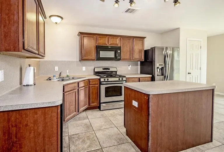 10602 Pine Meadows Blvd — Photo 8