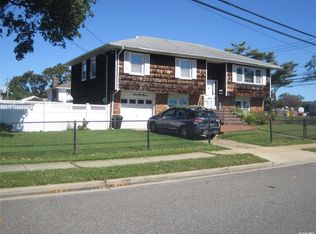 73 Locust St, Massapequa, NY 11758