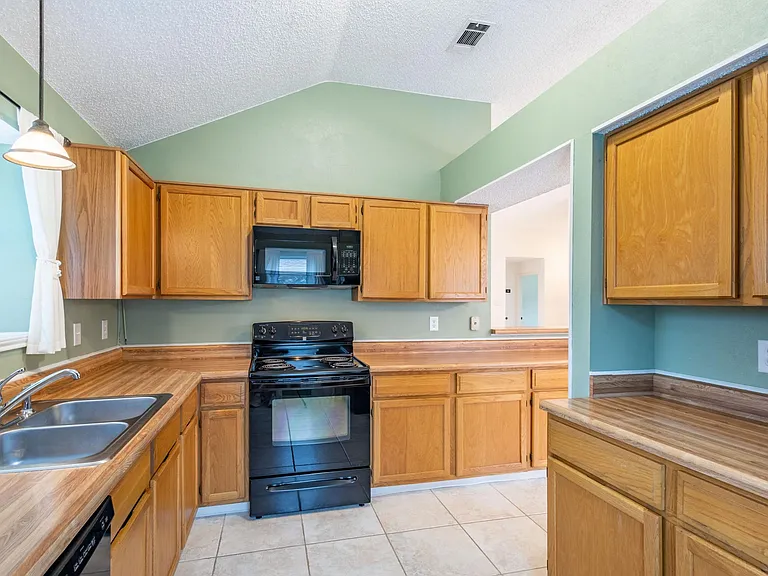 1526 Haven Pl — Photo 11