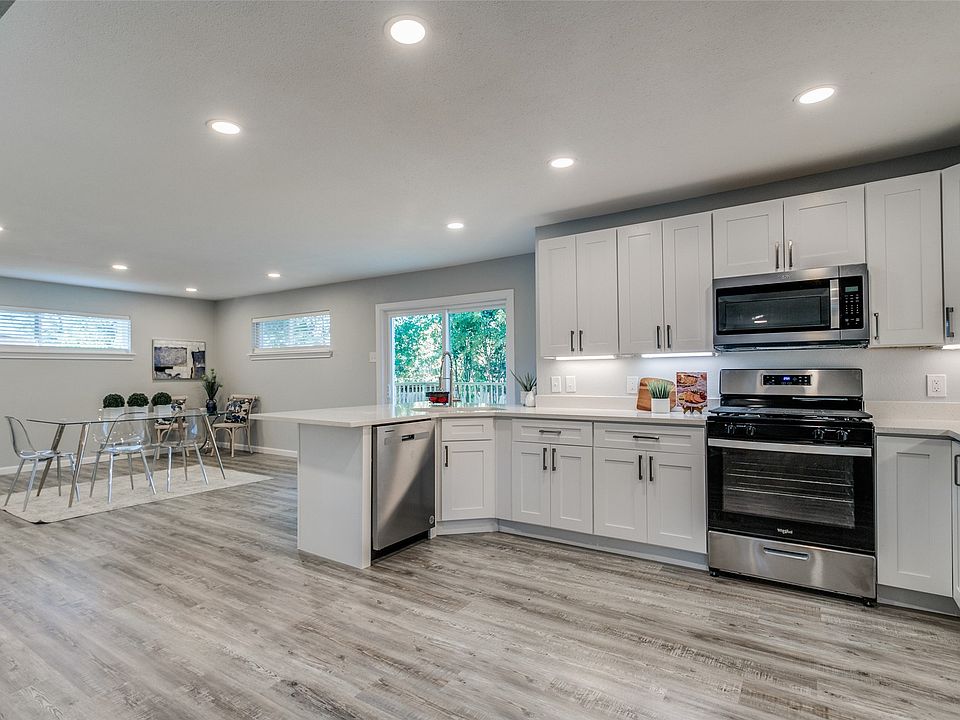 1st image of 2355 Dorrington Dr