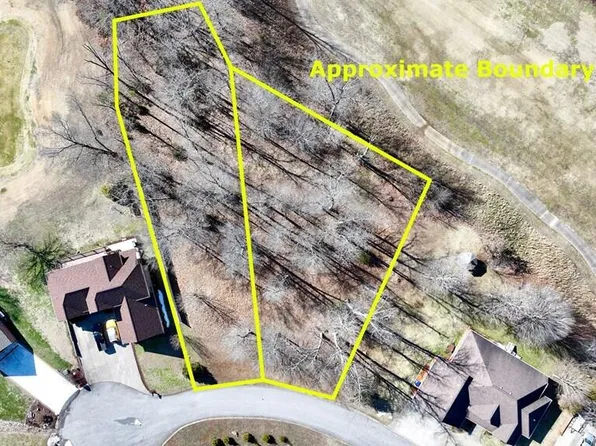 326 Cayuga Dr, Cadiz, KY 42211