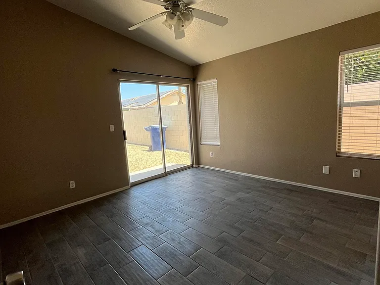 1690 E Countrywalk Ln — Photo 13