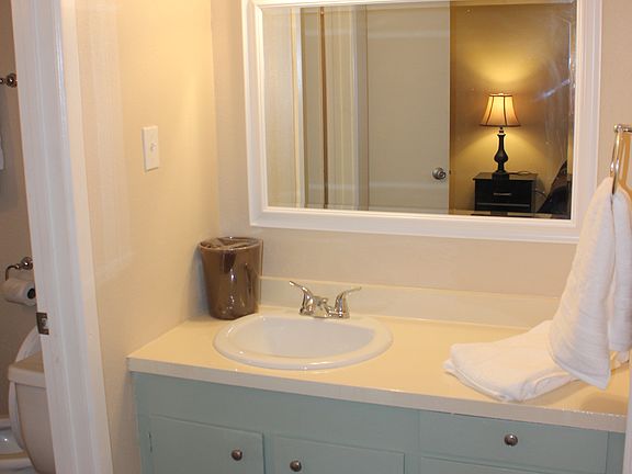 3rd image of 2115 E 9th St #2