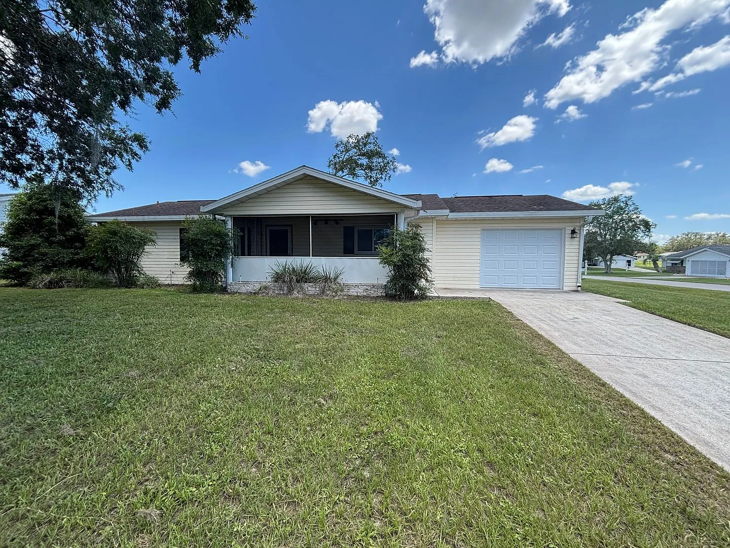 Nice home in Spruce 55+ active adult golf and country club community — Photo 3