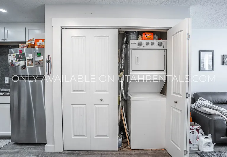 850 N University Ave #W — Photo 9