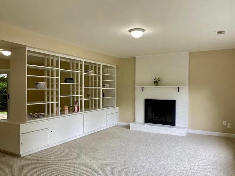 1040 Warbler Pl — Photo 14