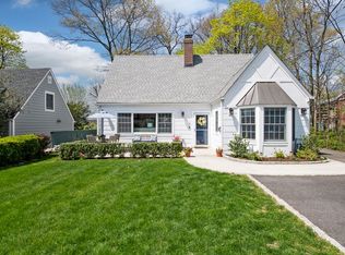 4 Wendover Rd, Eastchester, NY 10709