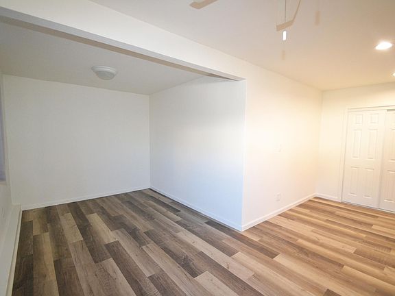 4th image of 24226 Ward St #1/2