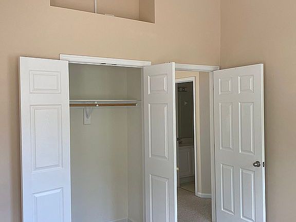 4th image of 7815 Desiree St