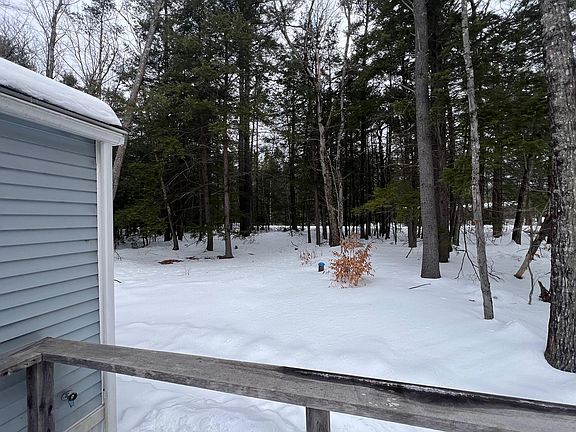 5th image of 222 Oak Hill Road