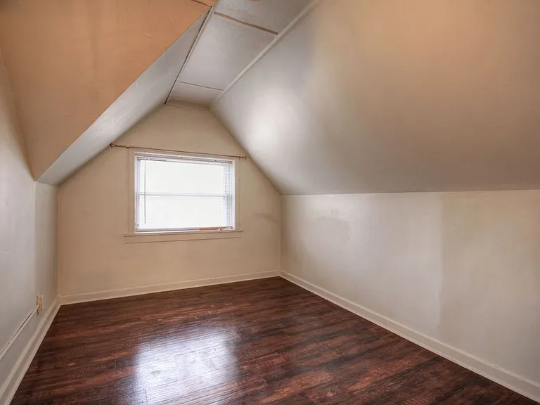 804 W Church St — Photo 27
