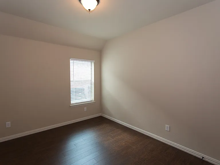 1320 Elkford Ln — Photo 16