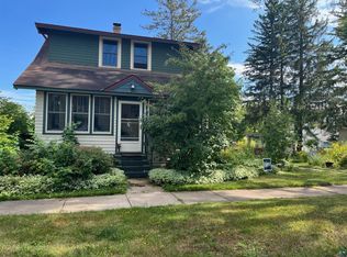 12 E 4th St, Washburn, WI 54891