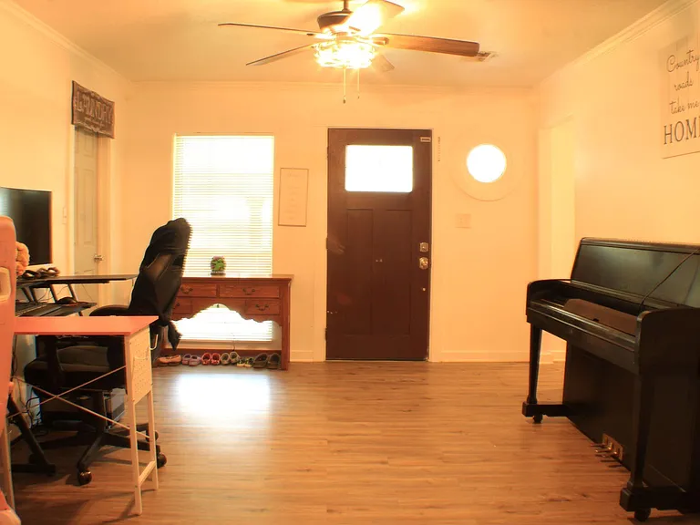506 Azalea St — Photo 6