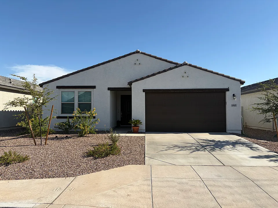 6469 E Fiddleneck Way
