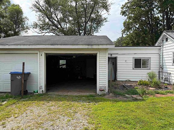 4th image of 217 Blackport Dr