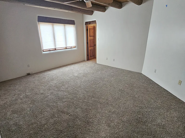 1306 Lejano Ln — Photo 34