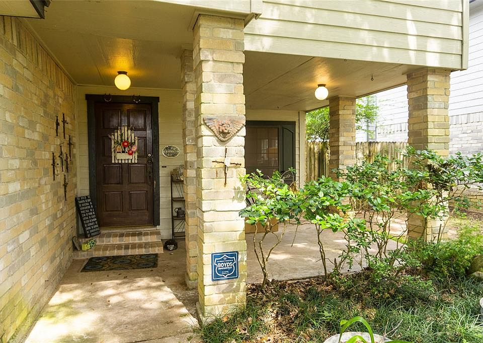 1st image of 1835 Creekshire Dr