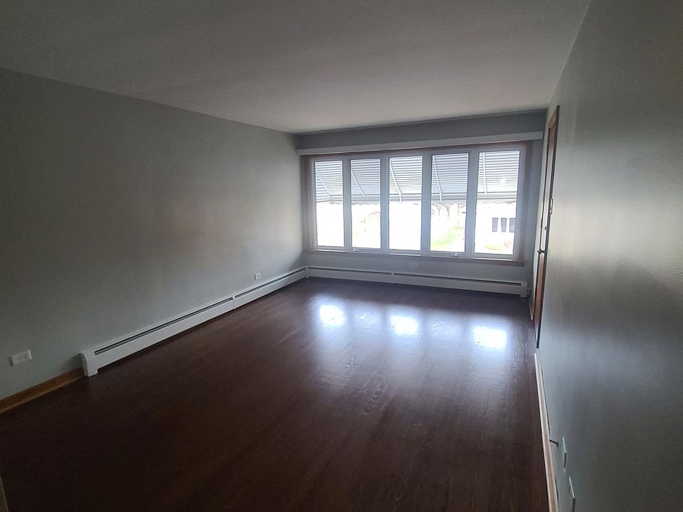 1st image of 6200 S Narragansett Ave #3