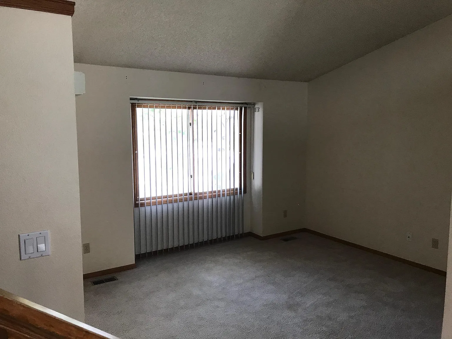 4 bed, 1850 sqft, $2,400 — Photo 4