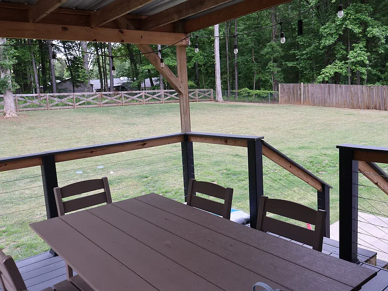 328 Bartlett Dr — Photo 3