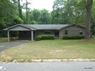 24 Woodland Ct, Daleville, AL 36322