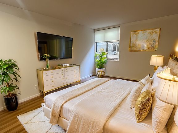 4th image of 6435 Green Valley Cir #11