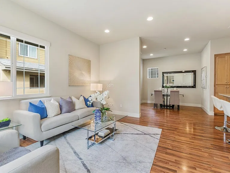 3757 Klamath Ln — Photo 5