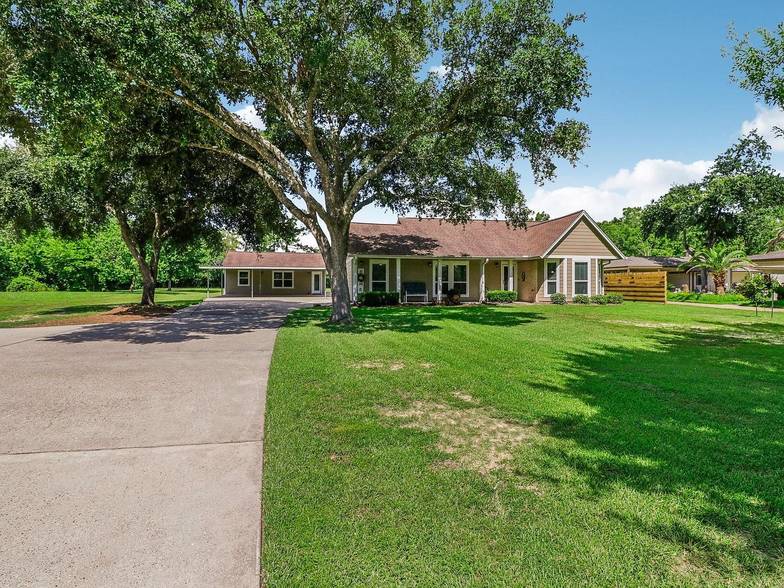 4619 Bayou Blvd, Baytown, TX 77521 MLS 79967199 Zillow