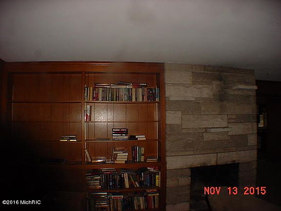 4th image of 3185 Boltwood Dr