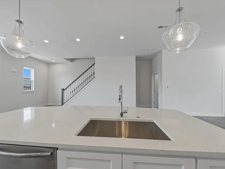 3912 Edwards Rd — Photo 22