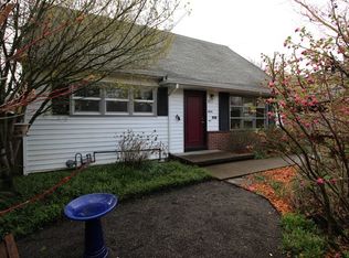 3834 SE Crystal Springs Blvd, Portland, OR