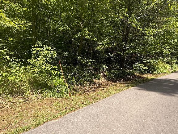 3rd image of 4045 Suttons Rd
