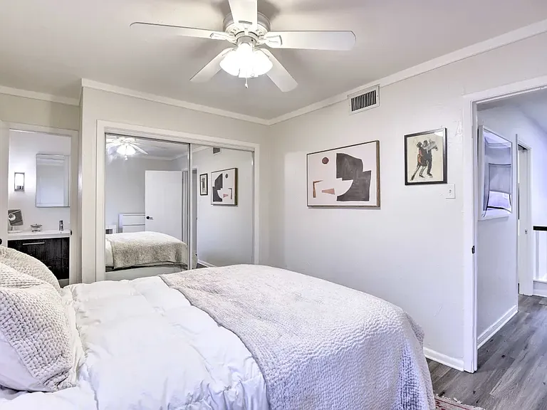 4147 Wycliff Ave — Photo 12