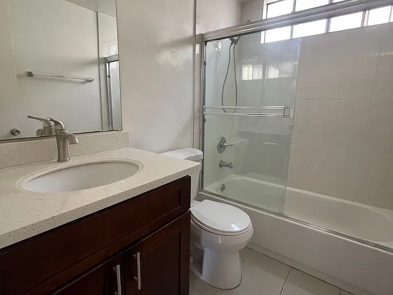 100 E Commonwealth Ave — Photo 10