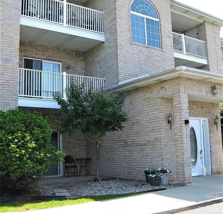1st image of 2039 W 75th Pl Unit 27