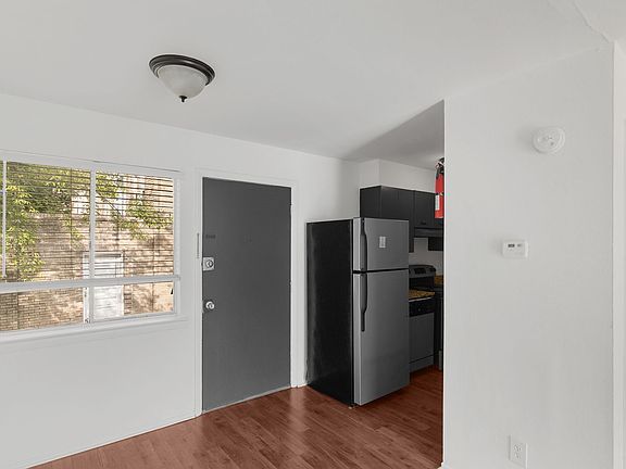 5th image of 1408 14th St S APT G