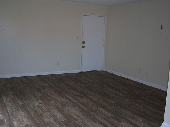 5th image of 1030 15th St APT 1
