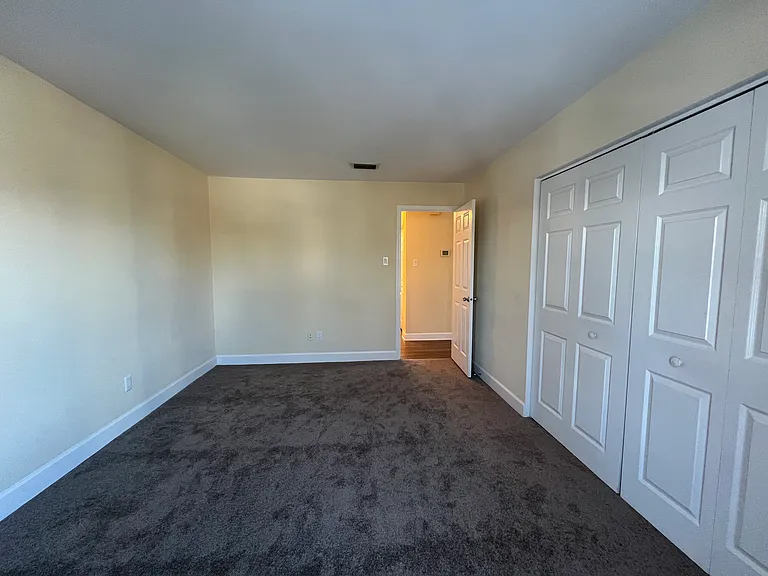 781 Reading Ct — Photo 11