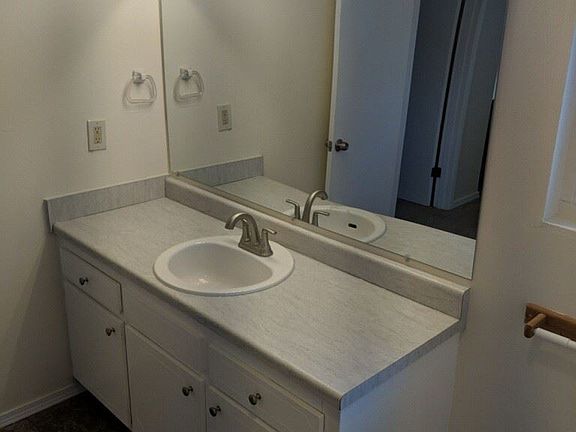 4th image of 625 N 130th St APT 302