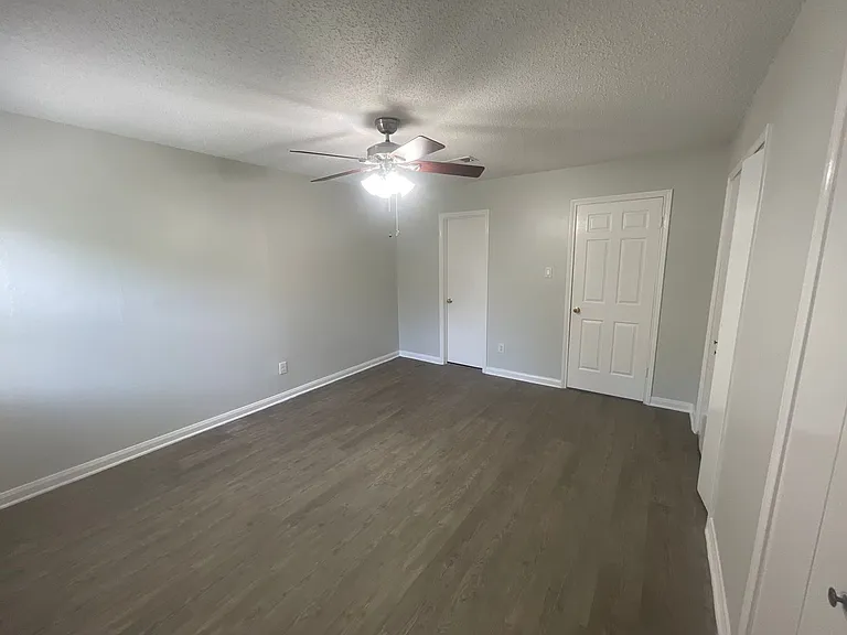 100-103 Sandra Del Mar Dr — Photo 18
