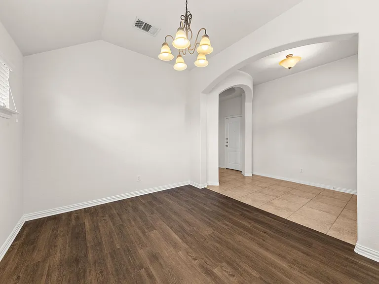 411 Tascate St — Photo 5